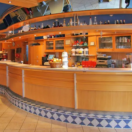 Botra Hotel 3*